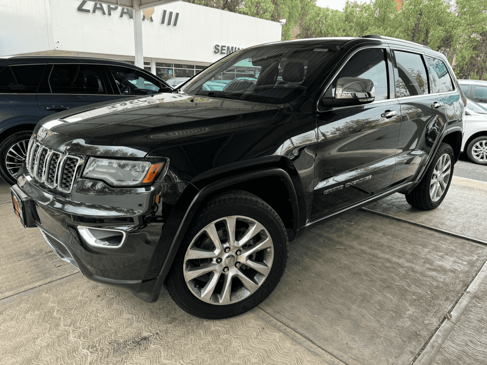 JEEP-GRAND CHEROKEE LIM LUJO