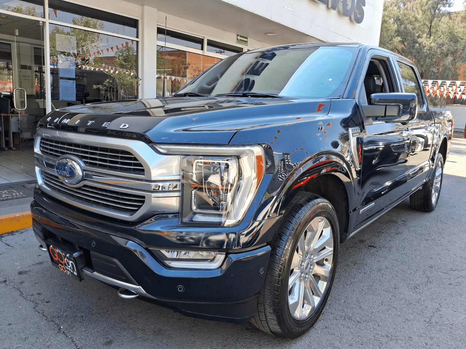 LOBO LIMITED 4X4 3.5L V6