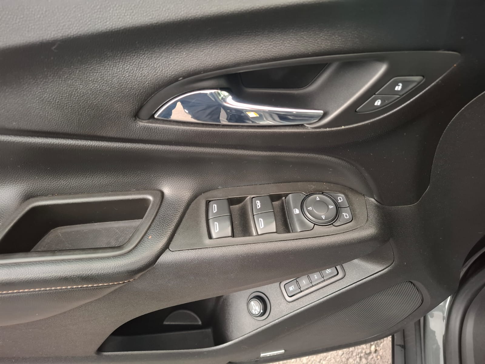 3GNAX9EV4LS670082