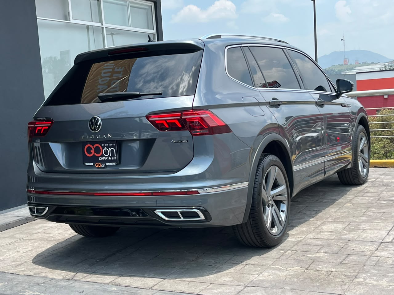 3VVJA65N8RM206980