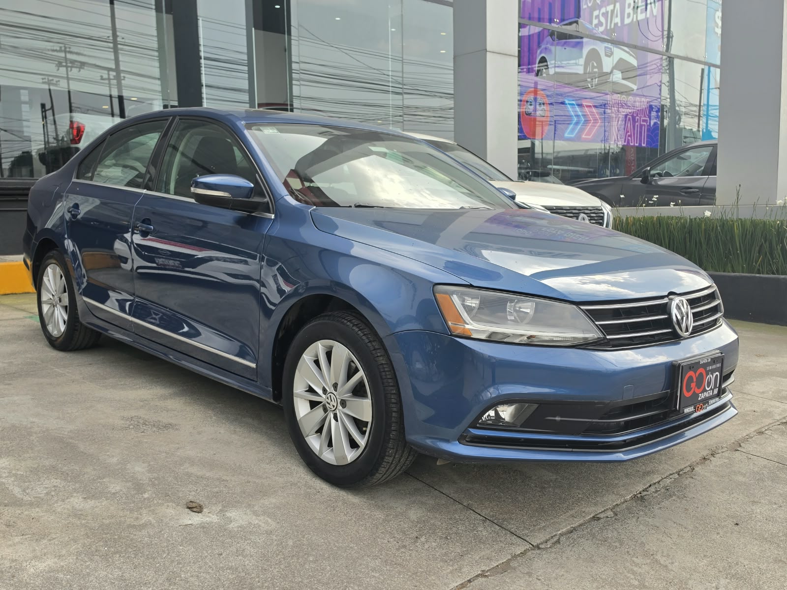 3VW2W2AJ1JM218633