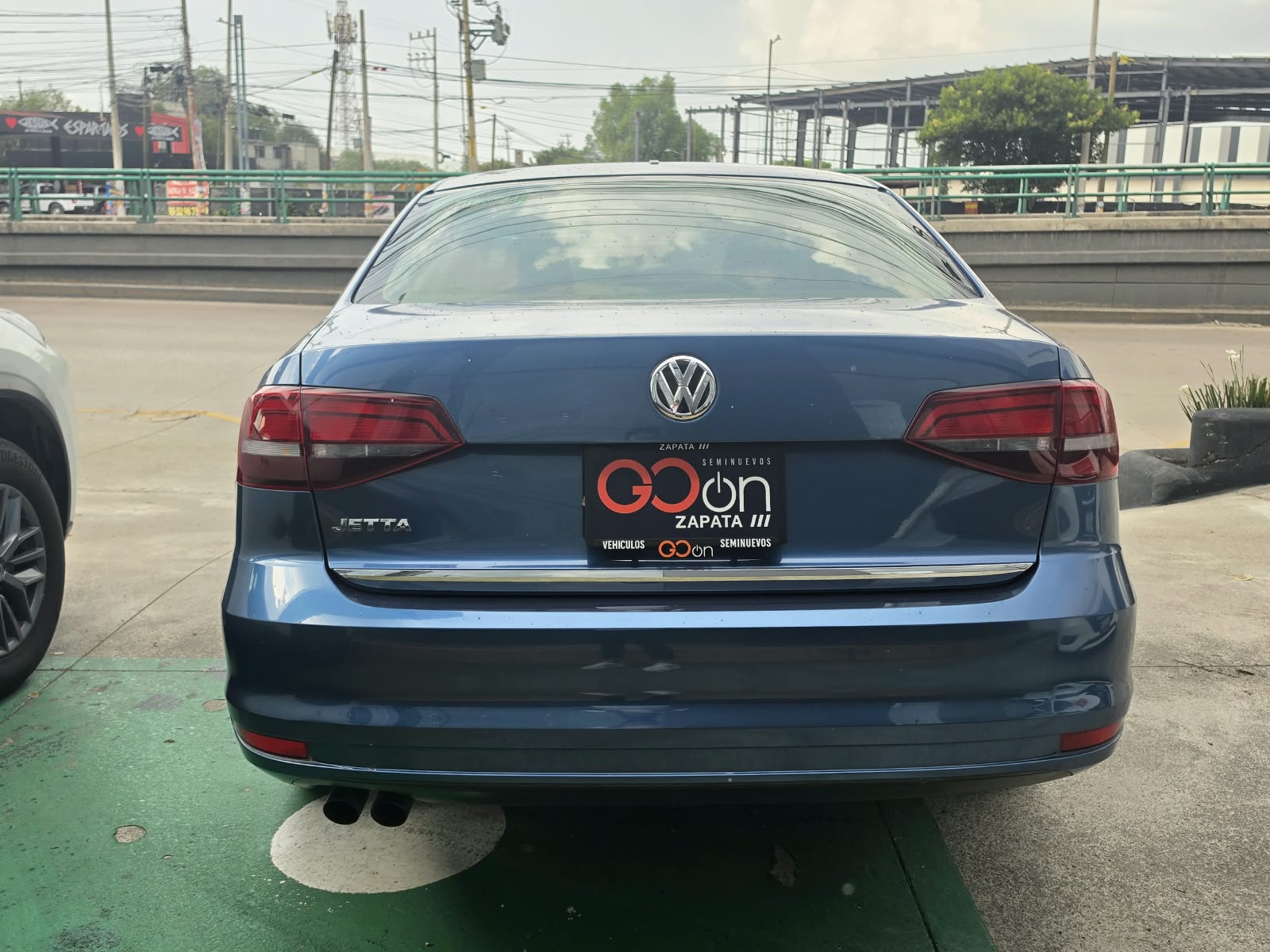 3VW2W2AJ1JM218633