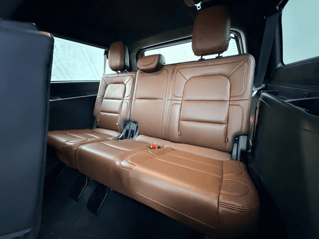 LIN_NAVIGATOR L 4X4 RESERVE