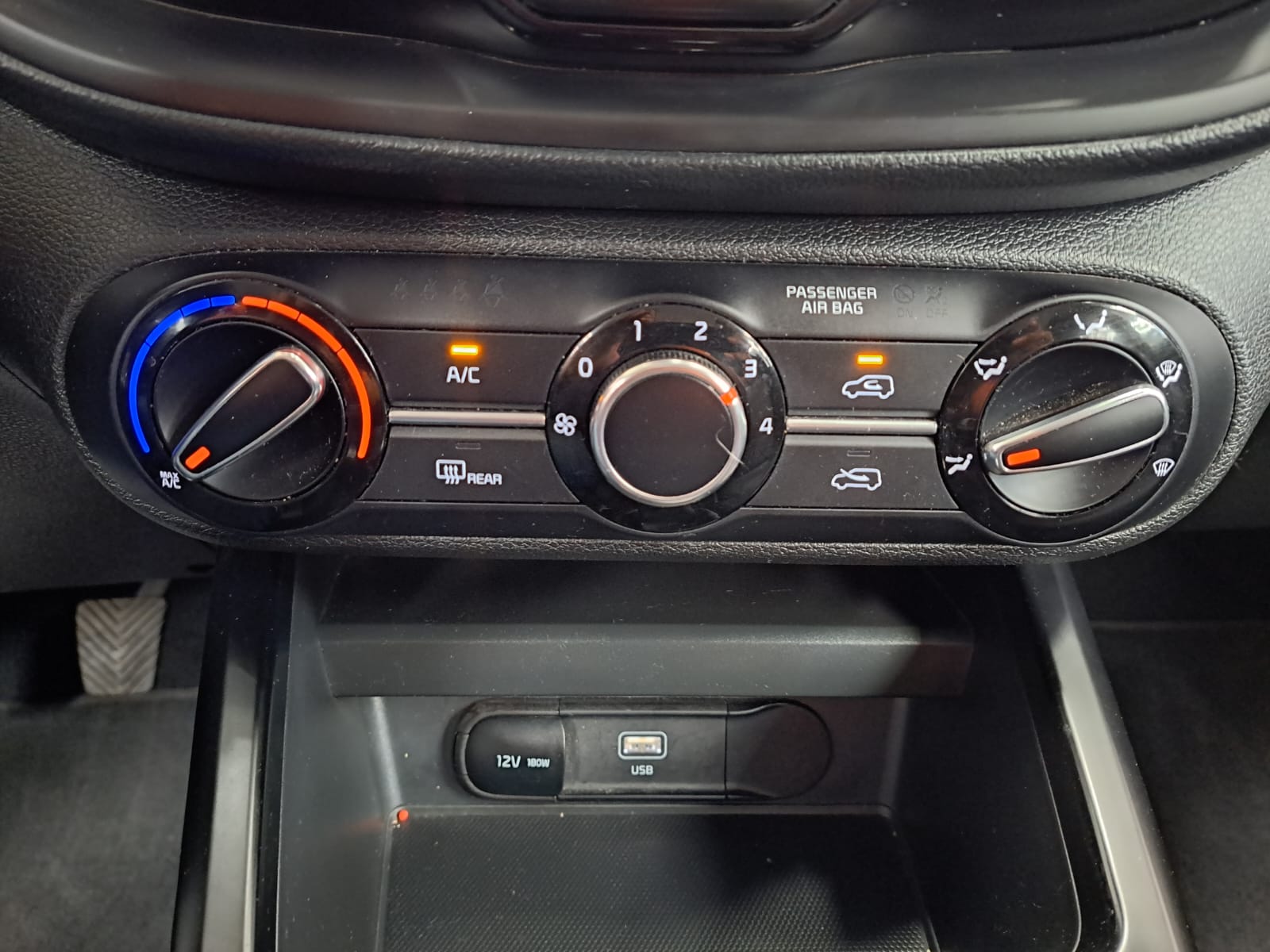 KNDJ22AE8P7206401