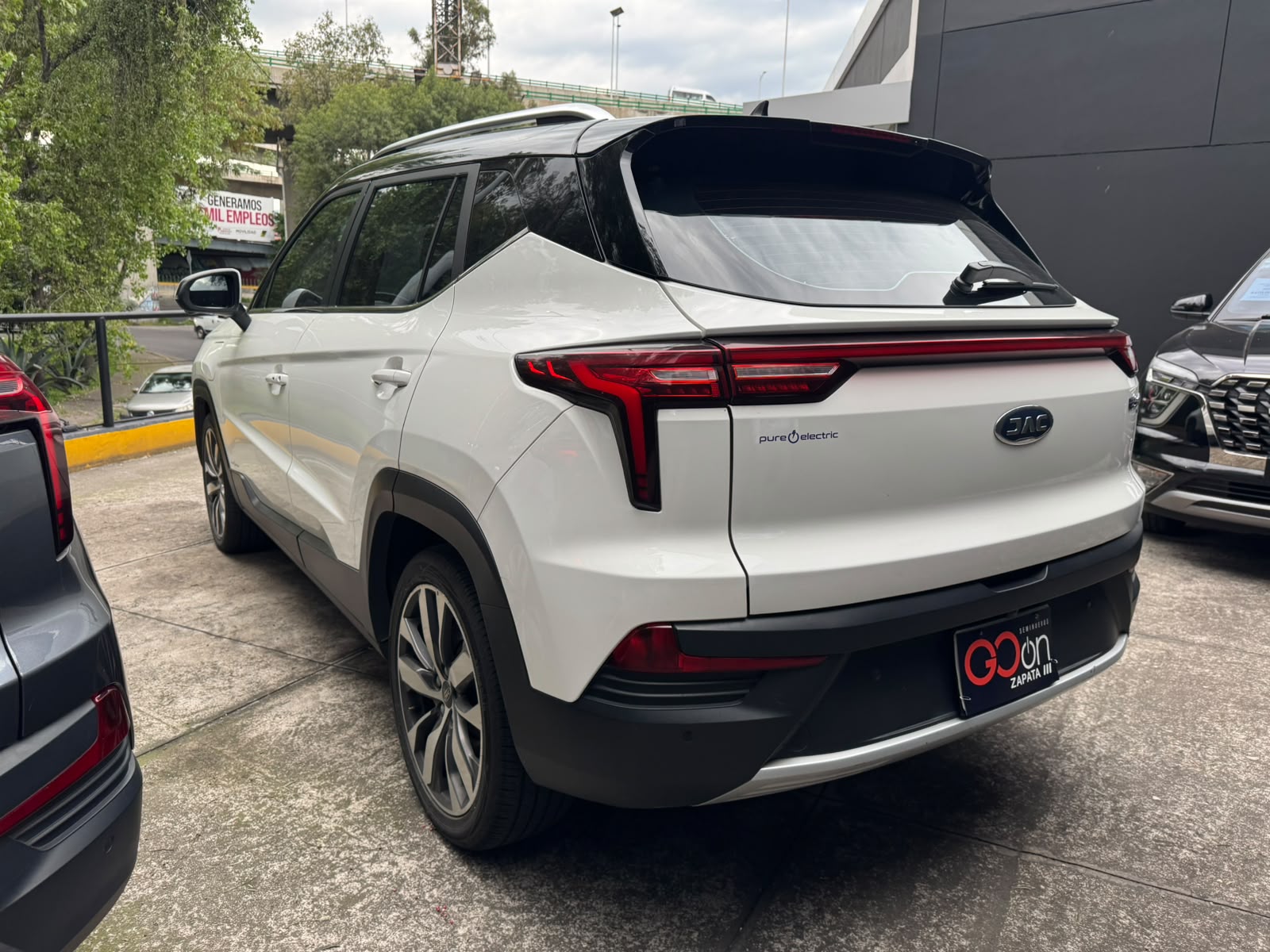 LJ1EEASR7P4712187