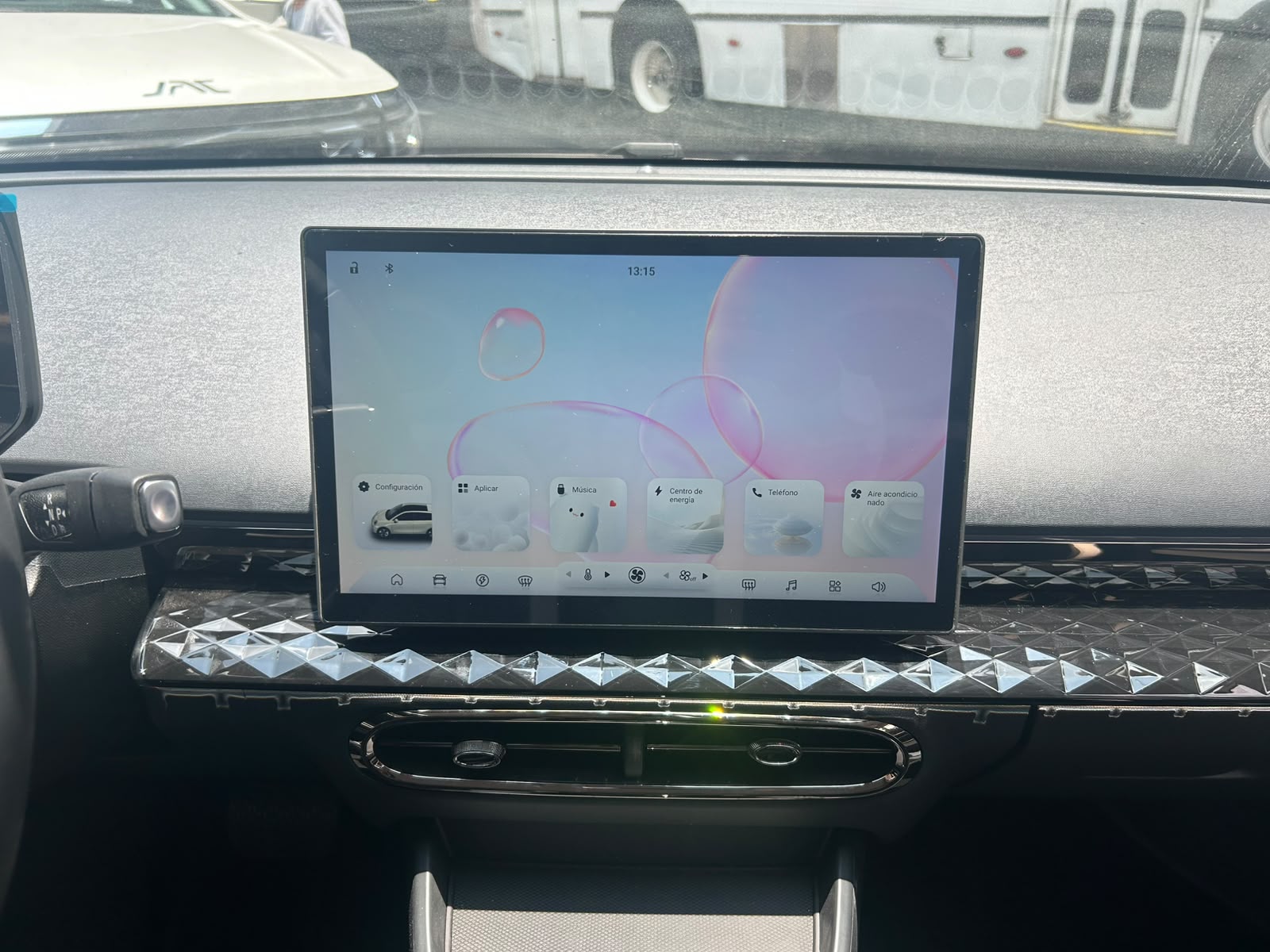 LJ1EEKSP9S7402070
