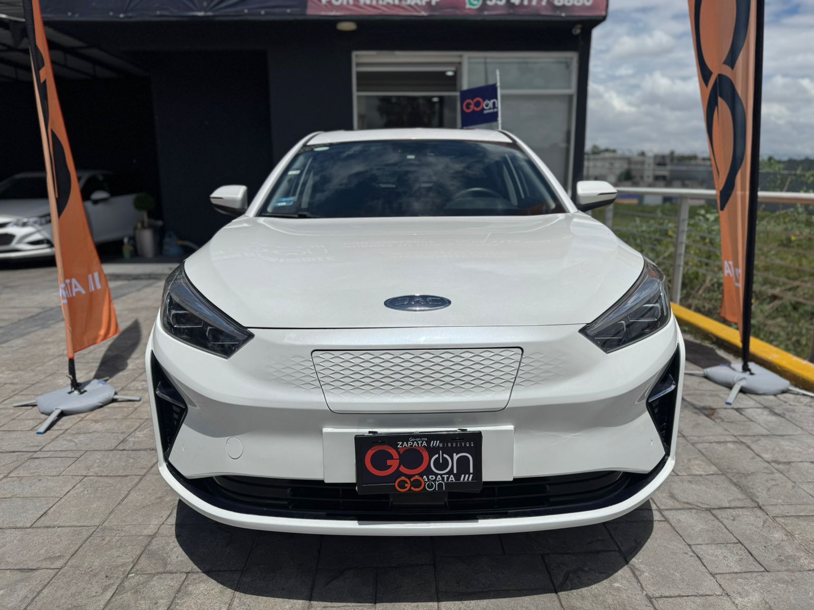 LJ1EFATRXN4021163