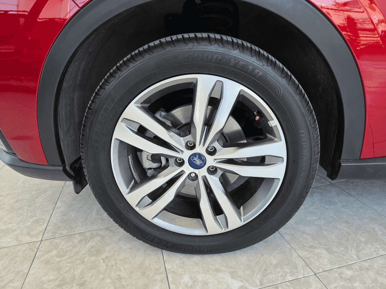 TITANIUM FWD 1.8 GDTI I4 TA