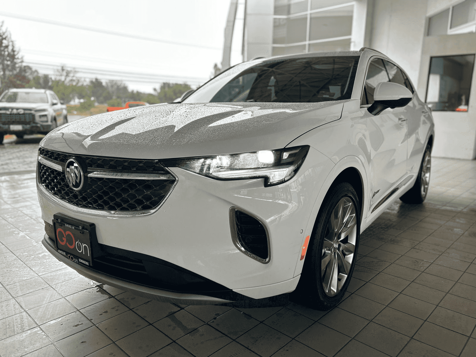 BU_AUT_ENVISION SUV AVENIR