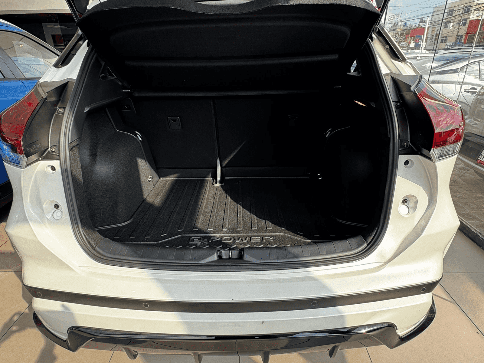 KICKS E-POWER PLATINUM