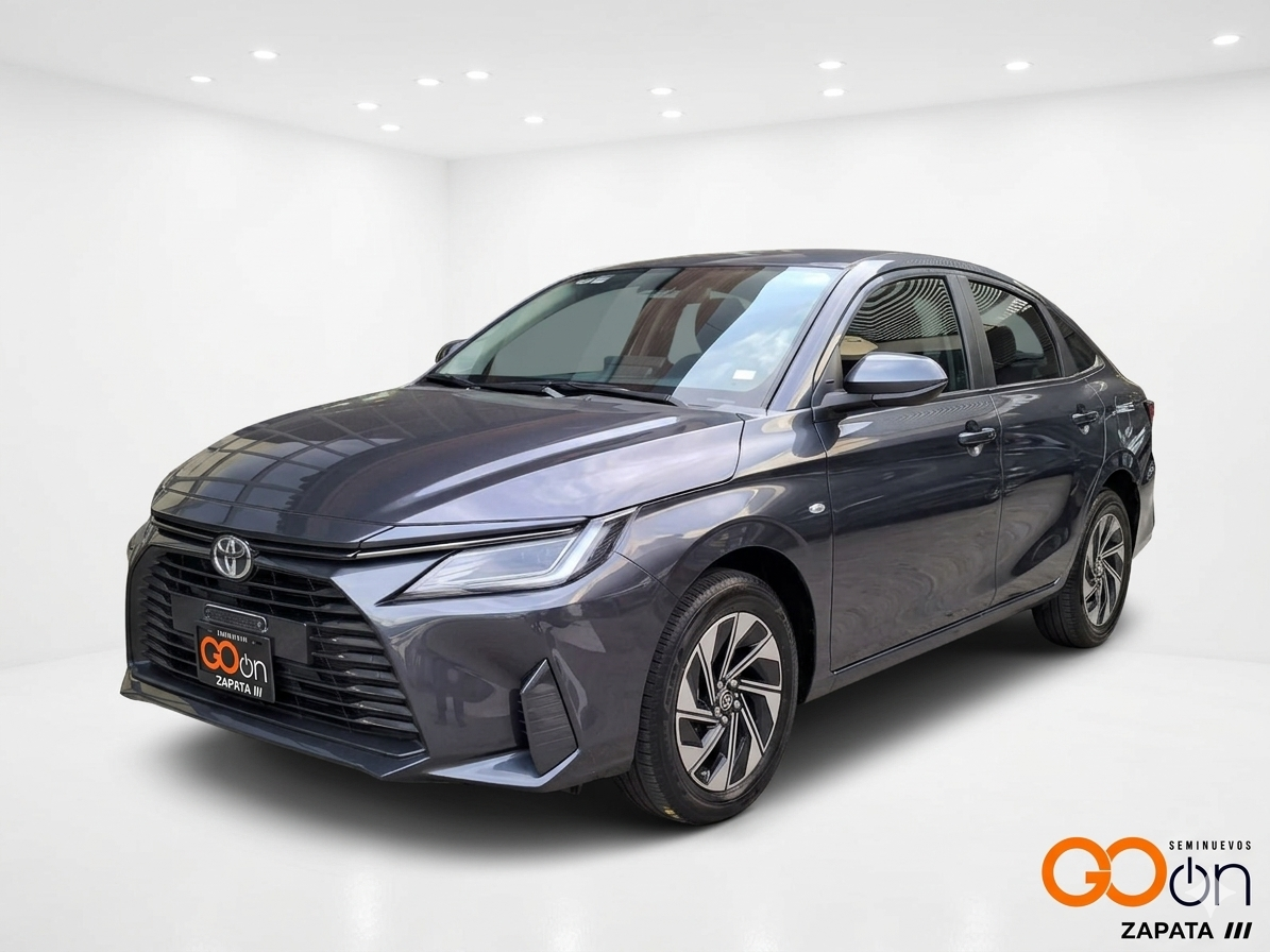 TOY_YARIS HIBRIDO SEDAN CVT