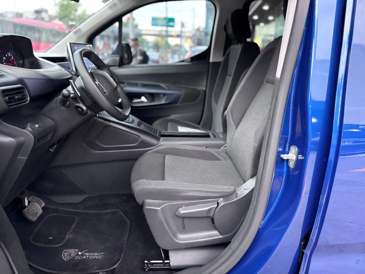 VR3ERHNSXRJ521186