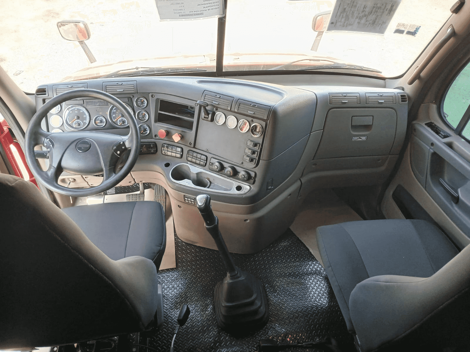 1 CASCADIA 125 miniatura 20